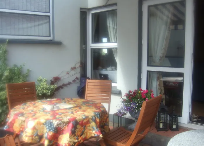 Bed & Breakfast Elderberry 3*